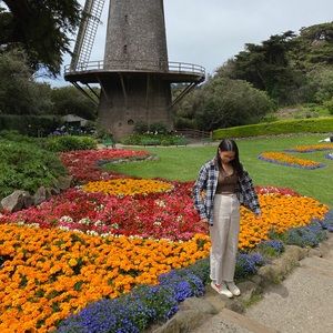 Meet your Posher, Sian